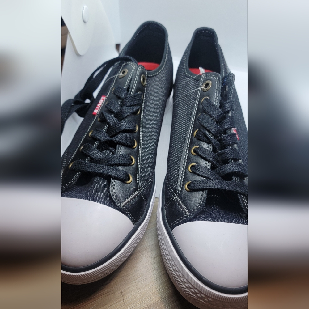 Levi's Black and White Men's Sneakers